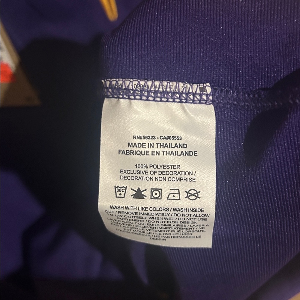 Men Nike Kobe NWT Size L Purple Yellow Full Zip Track Jacket Athletic Basketball - Picture 4 of 4